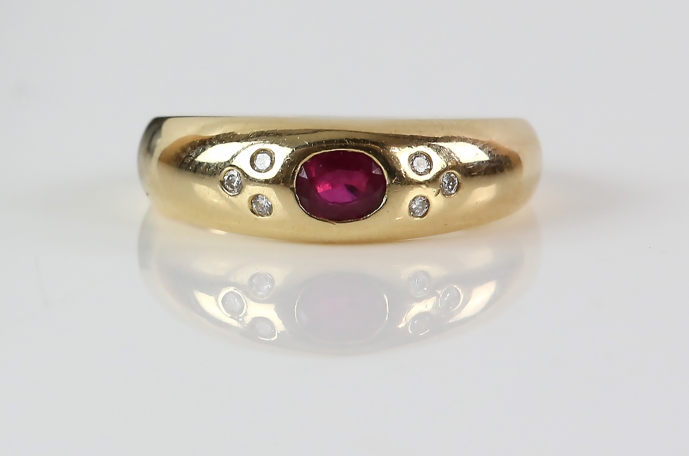 Modern gold band ring inset with a ruby and six small diamonds, marks for 18 ct gold, ring size - Image 3 of 6