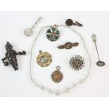 Group of jewellery, including Scottish malachite set brooch, Edwardian bar brooch with bird motif,