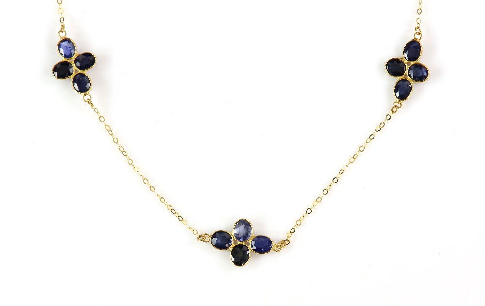 Sapphire cluster necklace; seven clusters of four oval faceted sapphires in floral formation - Image 4 of 8