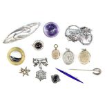 A mixed group of costume jewellery, including paste set brooches, including a star and bow design