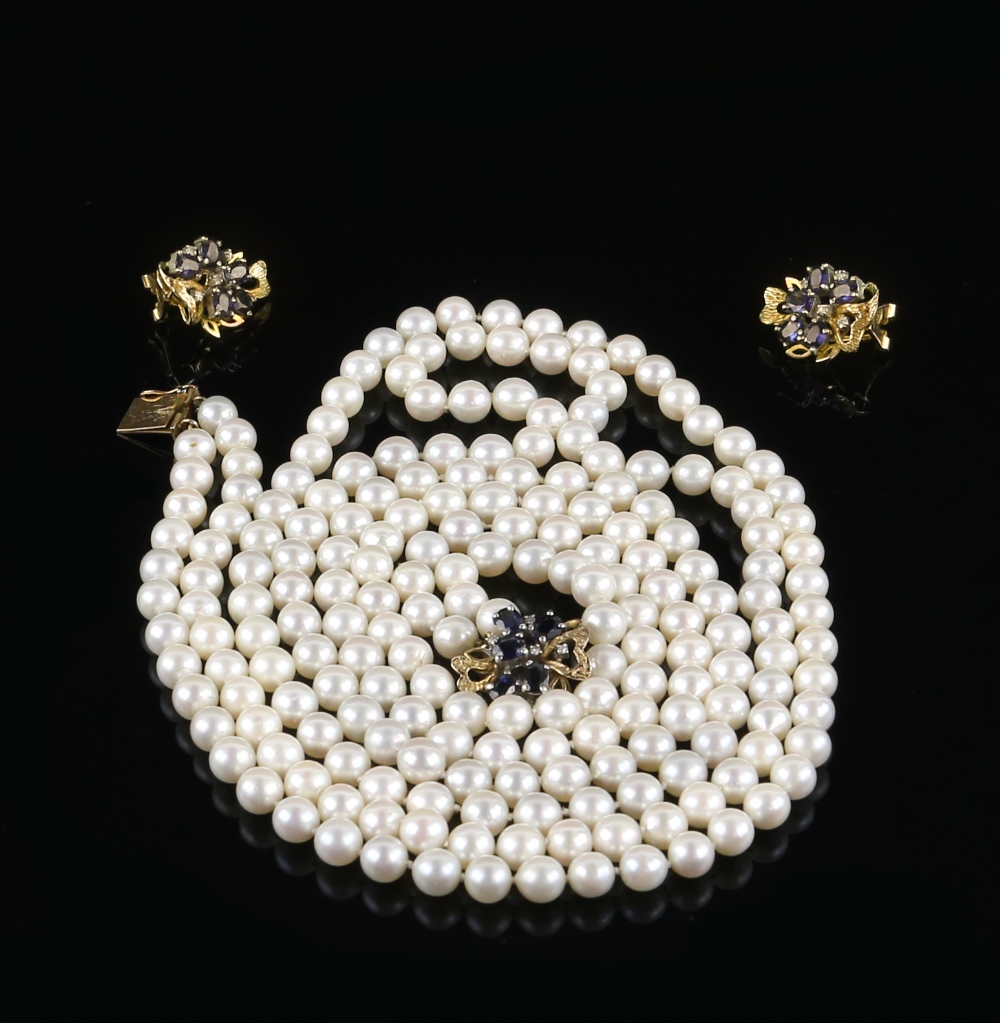 Double string of cultured pearls secured to a sapphire and diamond set gold clasp, pearls of uniform - Image 2 of 3