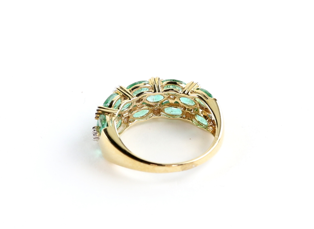 Modern emerald and white paste stone dress ring, mounted in 9 ct yellow gold, ring size OSold on - Image 3 of 3