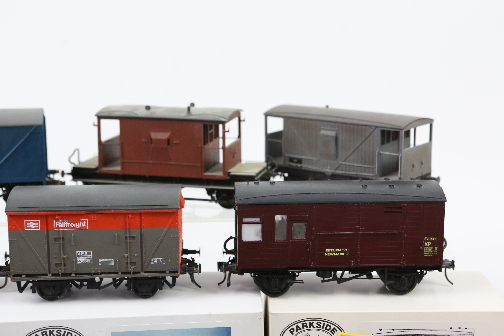 Fourteen O gauge assembled kit-built wagons, one part assembled, one unassembled and three - Image 2 of 7