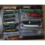 Collection of eighty-nine Del Prado 'Locomotives of the World' continental N gauge 1/160, magazine