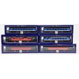 Collection of seventeen Lima Collection 00 gauge coaches, comprising 305610A7 Motorail 96102,