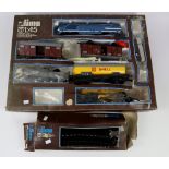 Lima O gauge part train set 3546P, Rovex Tri-Ang Big Big Train Signal Gantry, Barrel Loader '