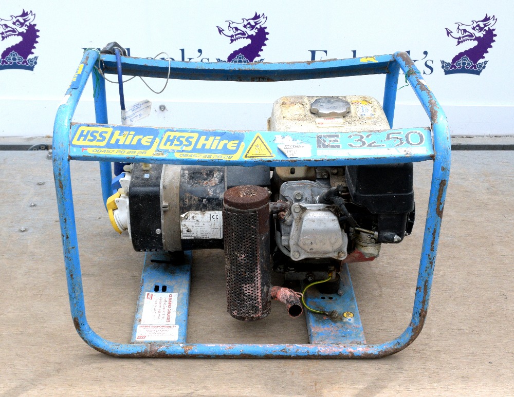 Petrol generator . Ewbanks cannot guarantee whether this is in working orderModel number believed to