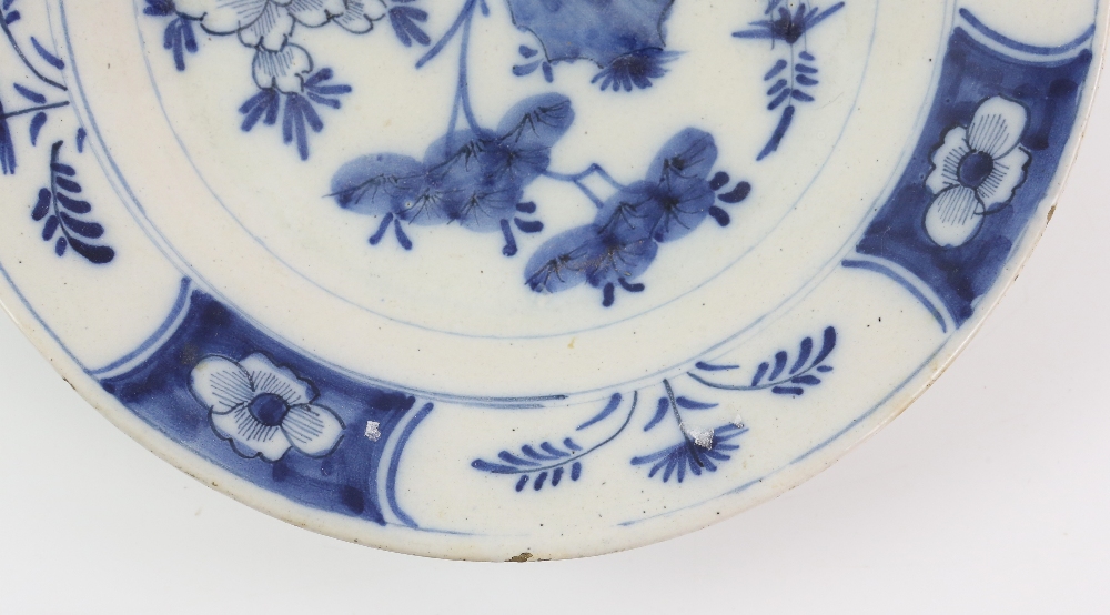 Pair of 18th century delft plates decorated in the Chinese taste, 23cm and another 23cm (3). - Image 2 of 12