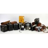 Collection of vintage cameras, to include boxed Brownie Reflex, a 'Brownie Junior' six-20, a Kodak