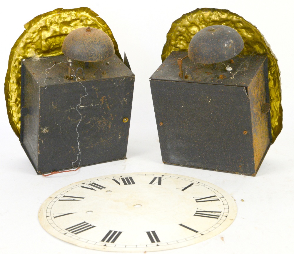 Two wall clocks, together with a wall clock movement, two Comtoise clocks and a round clock dial - Image 2 of 4