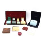 Box of empty jewellery boxes including large Hellerman case, necklace boxes, bracelet boxes and ring