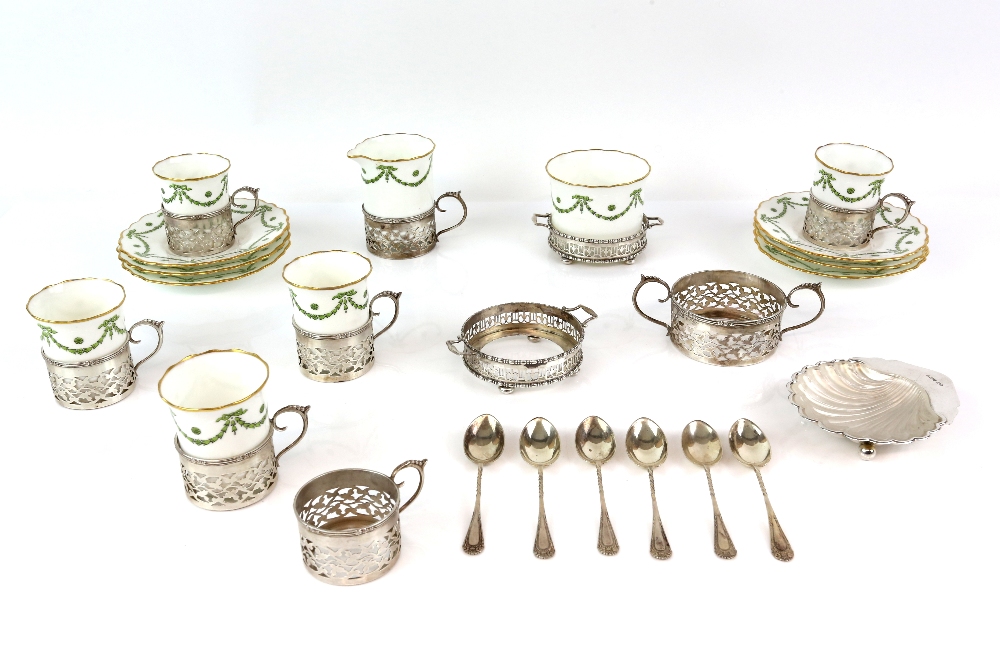 Aynsley part silver-mounted coffee service, comprising 5 cups with 7 silver sleeves, sugar bowl with - Image 2 of 44