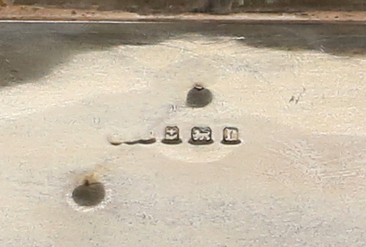 Group of silver items to include a George V cigarette box, Birmingham 1916, two toast racks, mustard - Image 33 of 36