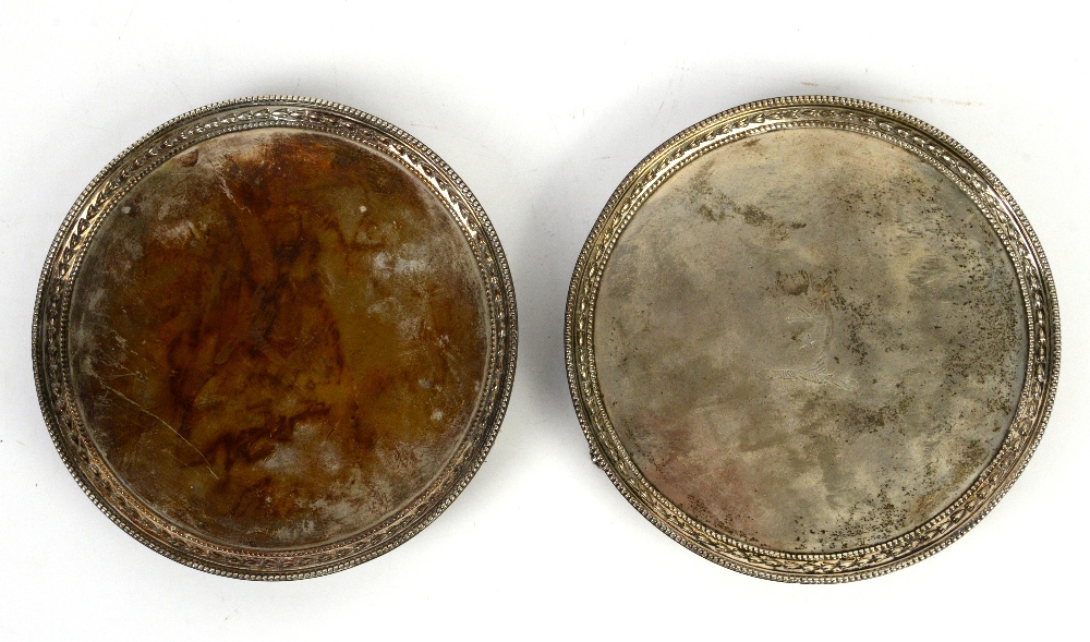 George III pair of silver waiters, the centres engraved with crest with bead and leaf embossed - Image 3 of 8