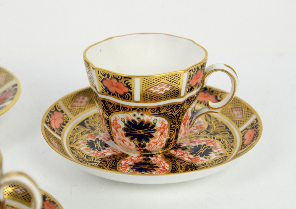 Royal Crown Derby Imari pattern no 1128, four cups and saucers, and a coffee can and saucer - Image 4 of 10