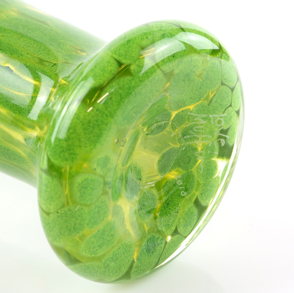 Muffin Spencer Devlin (American) trumpet vase, in clear and green glass, with flared rim, 27cm high - Image 3 of 4