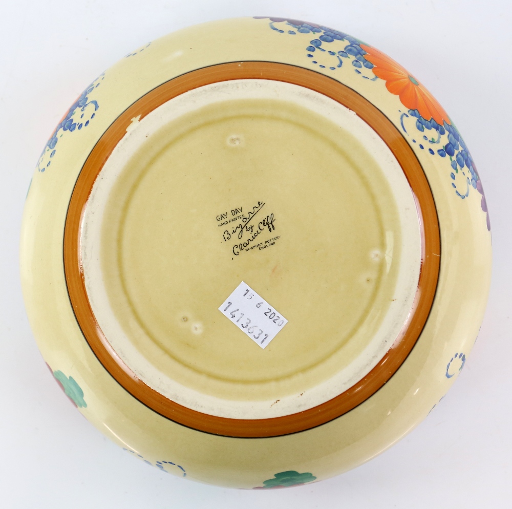 Clarice Cliff Bizarre, bowl in the 'Gay Day' pattern, handpainted with flowers, H8cm, 24cm - Image 16 of 22