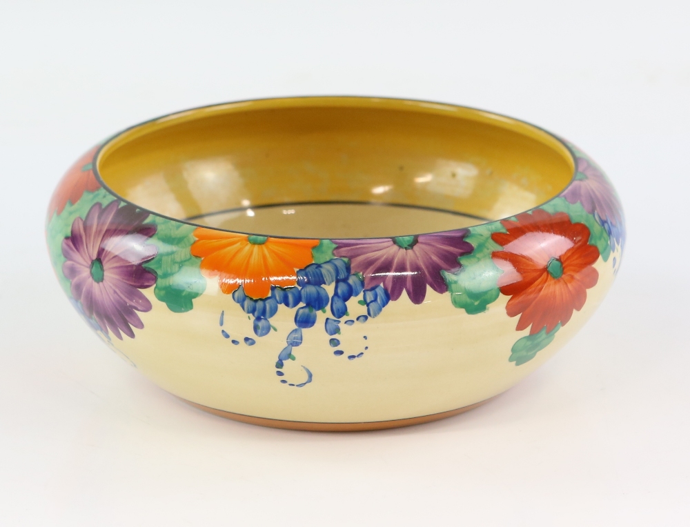 Clarice Cliff Bizarre, bowl in the 'Gay Day' pattern, handpainted with flowers, H8cm, 24cm - Image 2 of 22