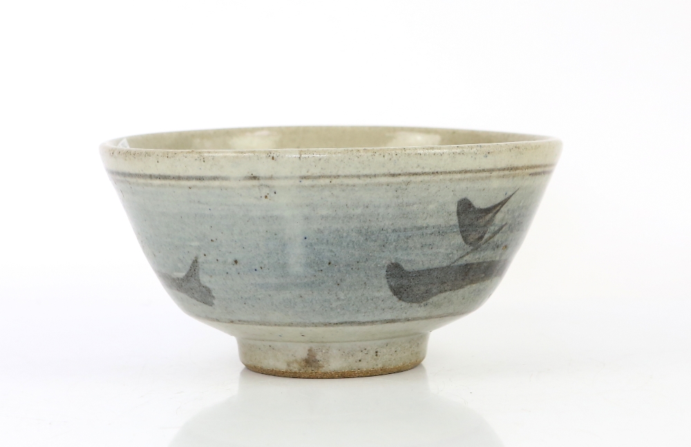 St Ives studio pottery footed bowl, in the manner of Bernard Leach, buff coloured, St Ives impressed - Image 6 of 10