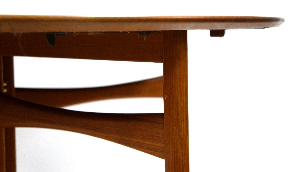 Peter Hvidt & Orla Molgaard-Nielson for France & Son, double gate leg drop-leaf dining table, w163 x - Image 38 of 40