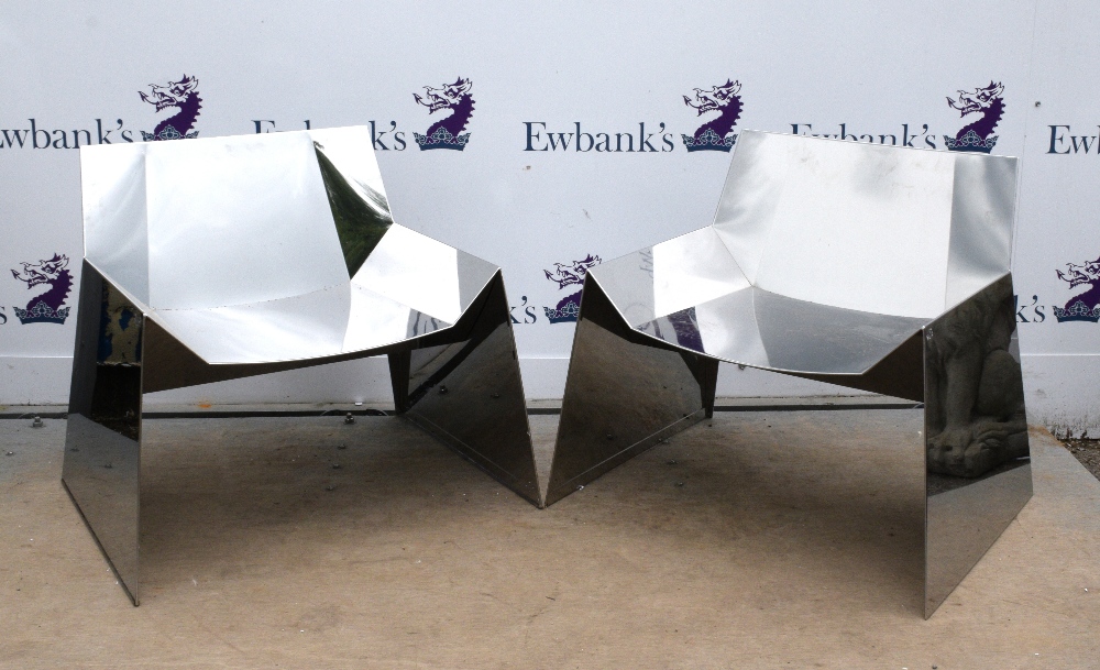 Emilio Nanni for Cattelan Italia, pair of Alaska lounge chairs in geometric stainless steel, bearing - Image 11 of 22