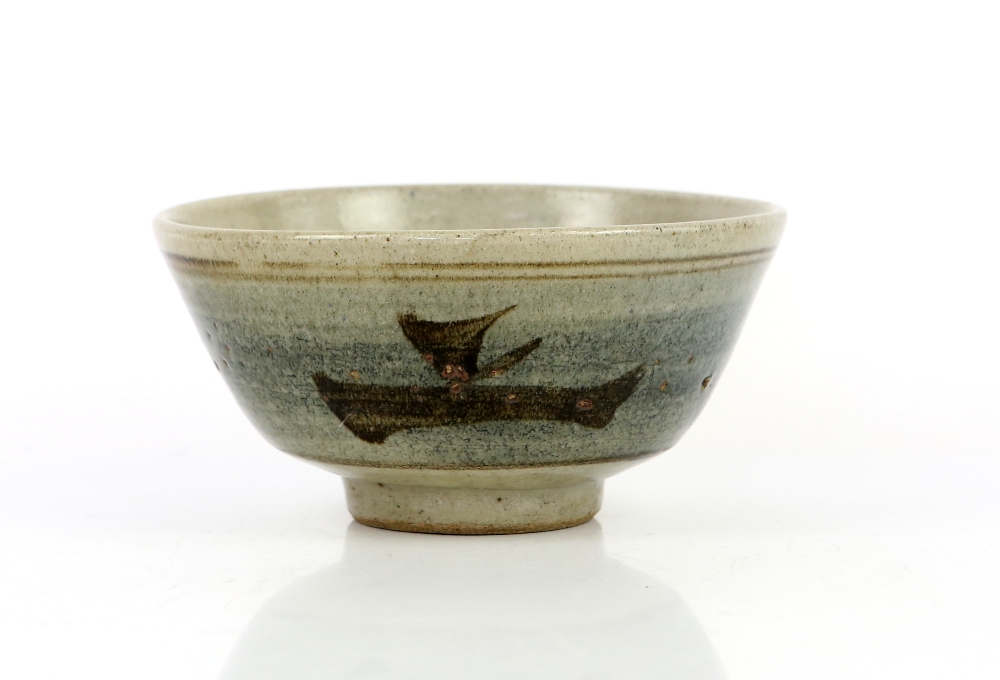 St Ives studio pottery footed bowl, in the manner of Bernard Leach, buff coloured, St Ives impressed - Image 2 of 10