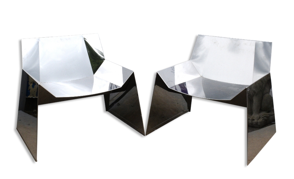 Emilio Nanni for Cattelan Italia, pair of Alaska lounge chairs in geometric stainless steel, bearing - Image 2 of 22