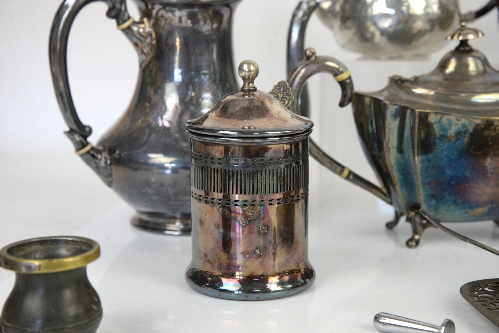 A quantity of silver plate to include various tea and coffee pots, mugs, sugar bowls etc. - Image 23 of 25
