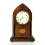Early 20th century mahogany mantel clock, drum movement, lancet shaped case with batwing paterae,