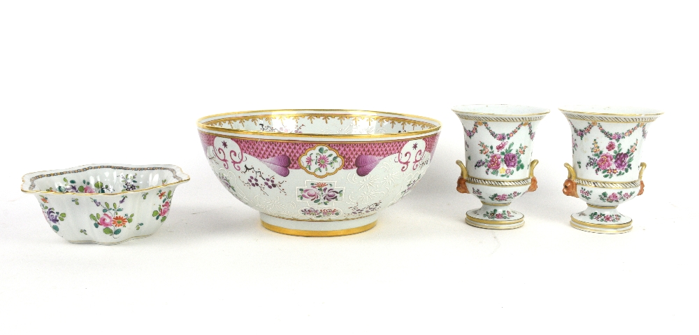 A Sampson armorial bowl in famille rose palette 29cm dia and a pair of campaign vases with bear