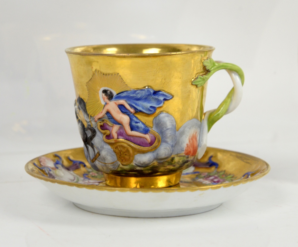 Victorian wild rose tea service, comprising tea pot, two side plates and a cup and saucer, Naples - Image 2 of 9