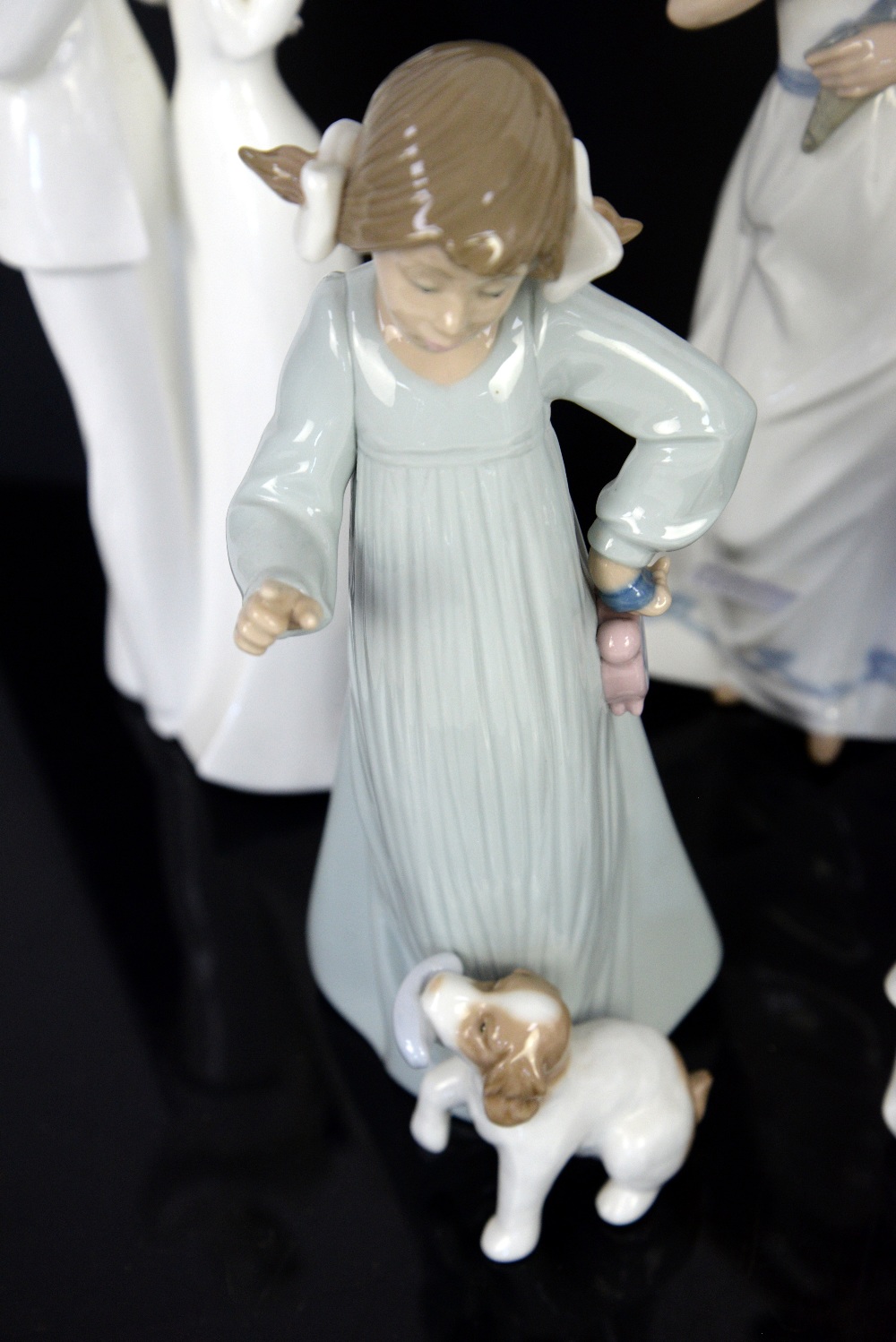 Llladro figure of a girl holding her bonnet and three Nao figures of children and Doulton figure - Image 5 of 6