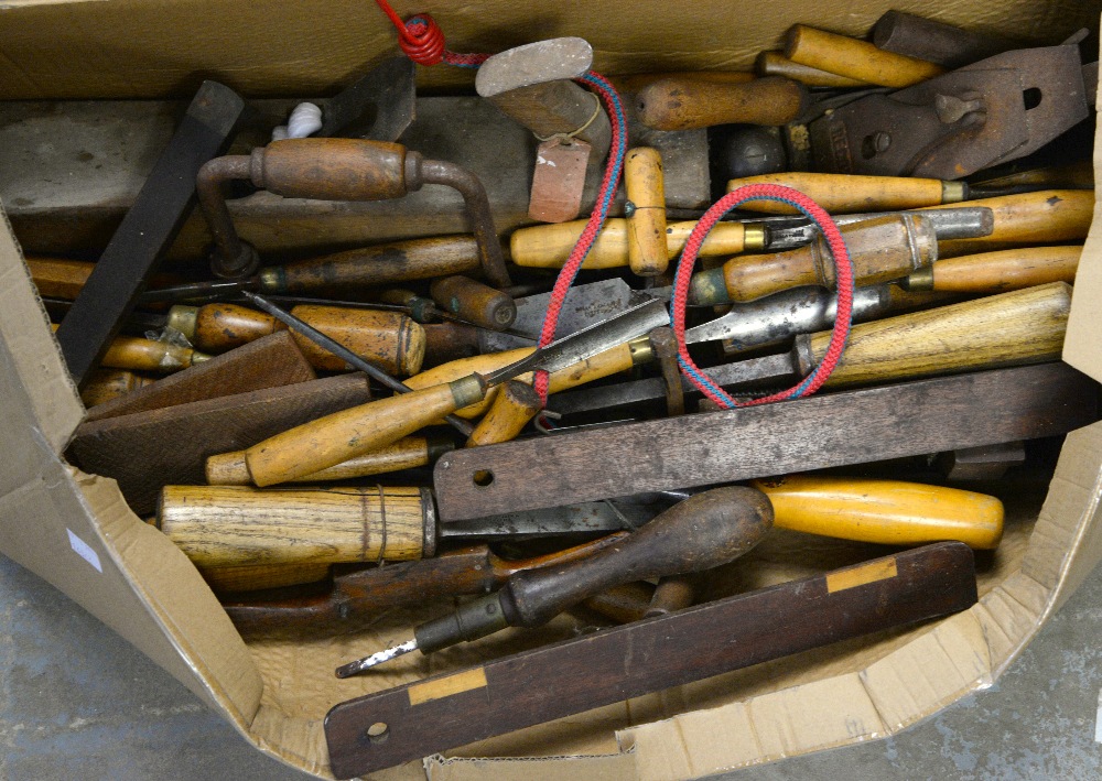 Collection of woodworking tools and planes - Image 2 of 3