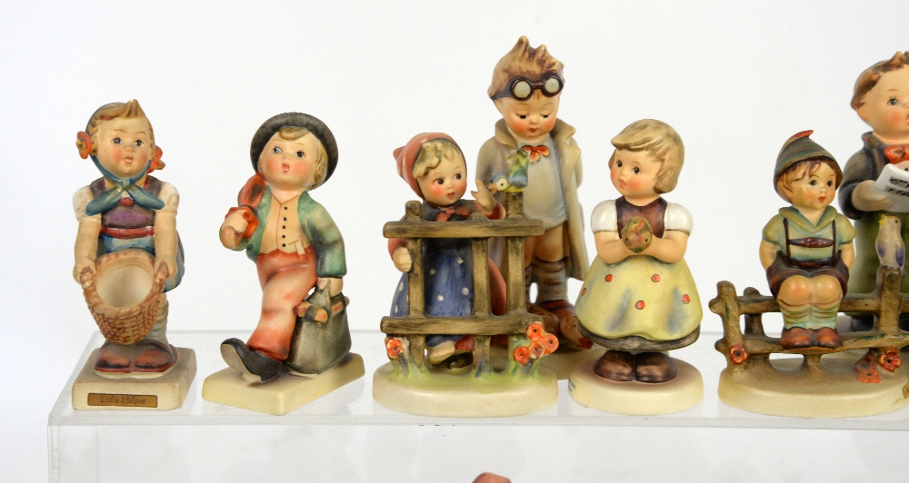 Collection of Goebel Hummel figurines of children (25) and 9 birds - Image 3 of 10