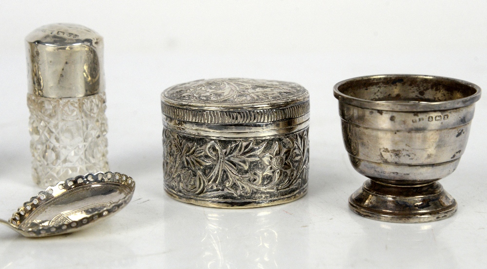 A Georgian silver caddy spoon, a pair of silver miniature candlesticks, a silver cup, white metal - Image 5 of 27