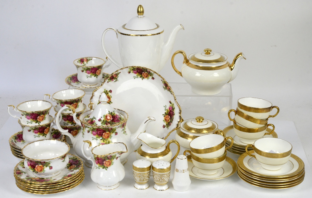 Royal Albert Old Country roses comprising tea pot cream jug, 6 cups and saucers, 6 tea plates, sugar