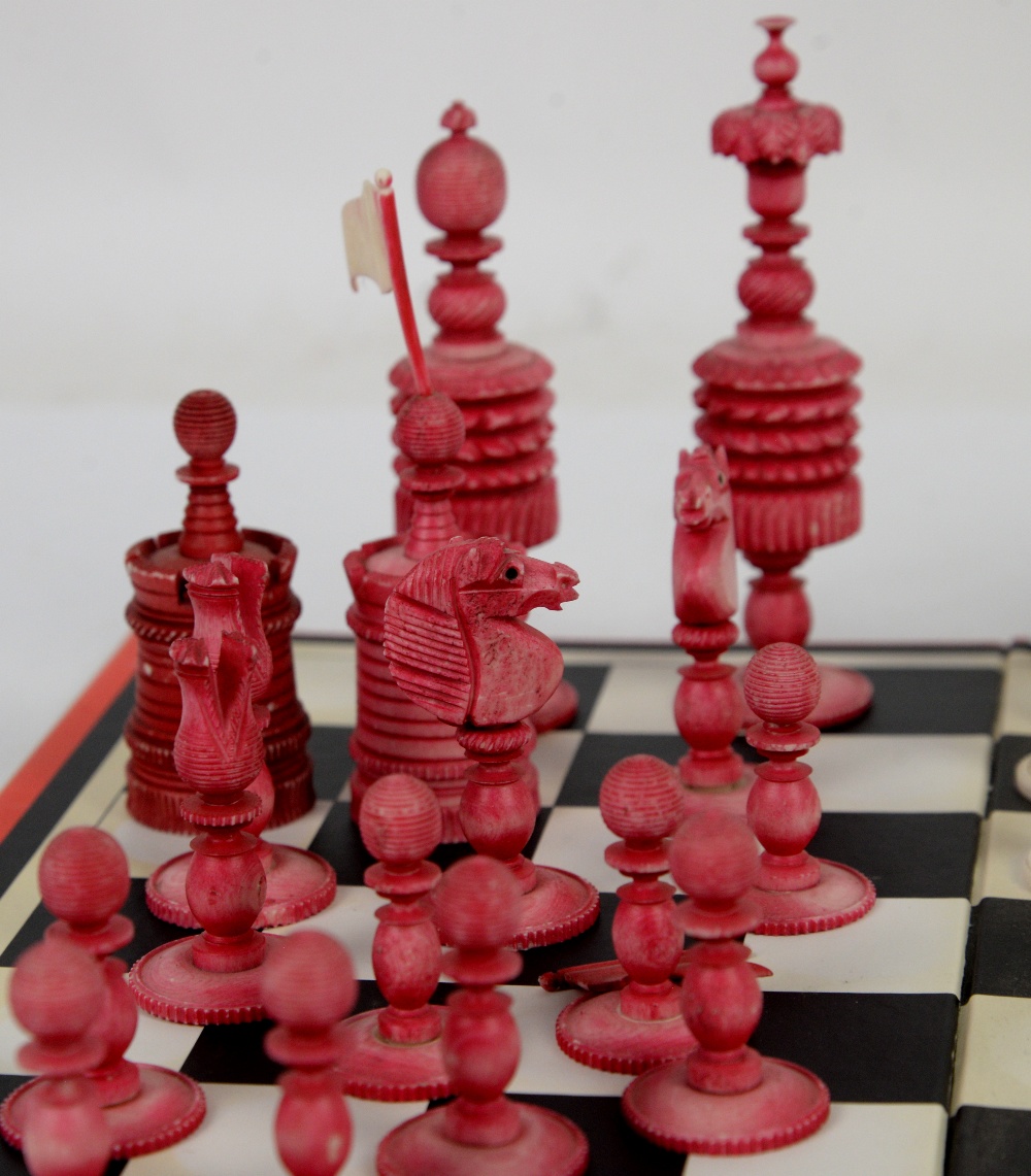 Red and white chess set and a set of weighing scales - Image 2 of 6