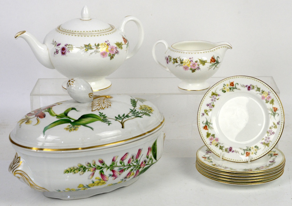 Wedgwood Mirabelle part service comprising teapot, saucers and cream jug, as well as a Spode