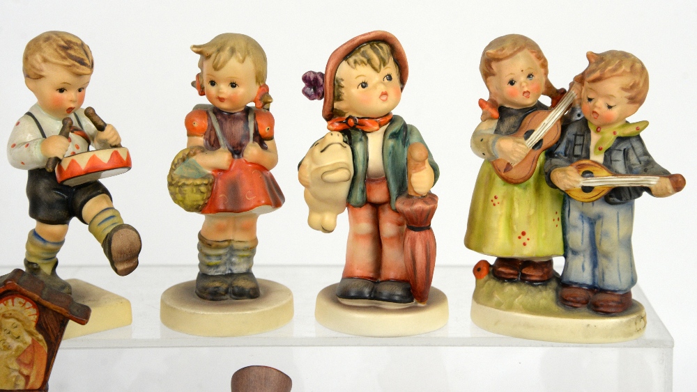 Collection of Goebel Hummel figures of children x 23 - Image 2 of 7