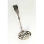 Dog crested Georgian silver sifting ladle by James Payne, London 1825