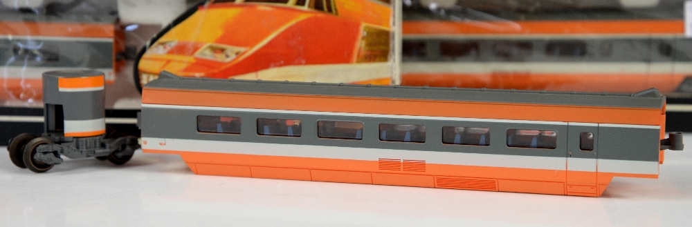 Jouef H0/00 gauge TGV train set, comprising 5471, 5470, 5472, 5473 x4, and possibly 8631, (8), - Image 2 of 2