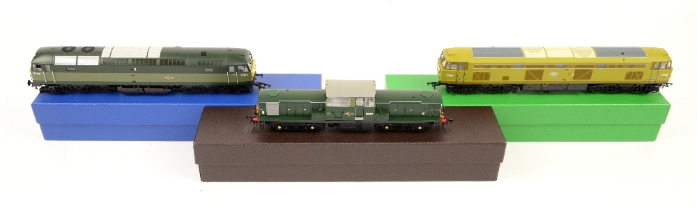 Three Heljan H0/00 gauge locomotives, comprising Brush 'Falcon' model 5303 D0280, Class 47 diesel-