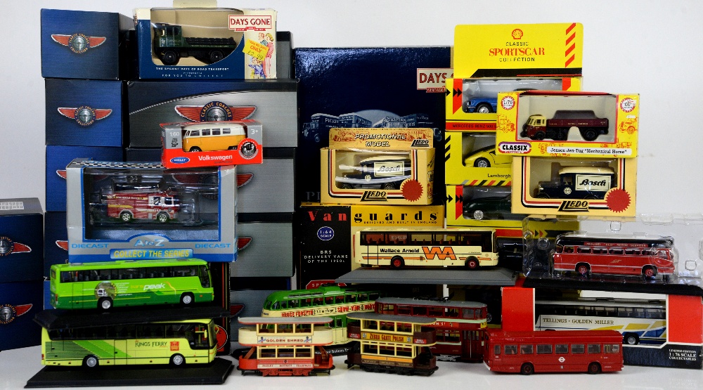 Collection of mostly boxed model vehicles by Exclusive First Editions, Lledo, Classic Coaches