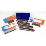 Roco H0/00 gauge 43575 SNCF BB 63414 locomotive, SNCF BB 8264 locomotive in wrong box, carriage
