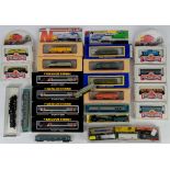Collection of N gauge locomotives, wagons and carriages to include Bachmann, Life-Like and Graham