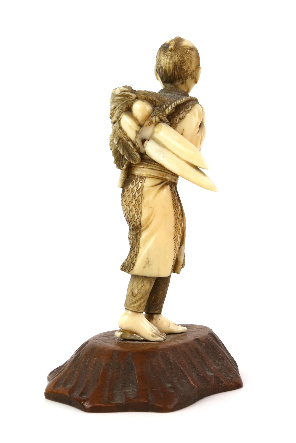 Japanese ivory Netsuke of Kasa-Obake 7cm and an okimono of a farmer, 12cm - Image 7 of 8