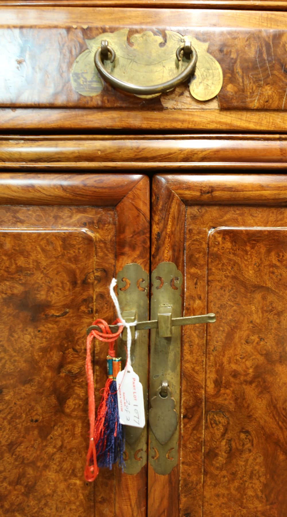 A pair of Chinese wood cabinets; each one approximately 62 x 49 x 51 cm, and of Eight-sided form - Image 6 of 26