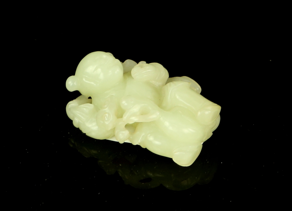 A small Chinese green jade figure of a boy standing beside a duck; about 5 cm high; with a wood - Image 3 of 7