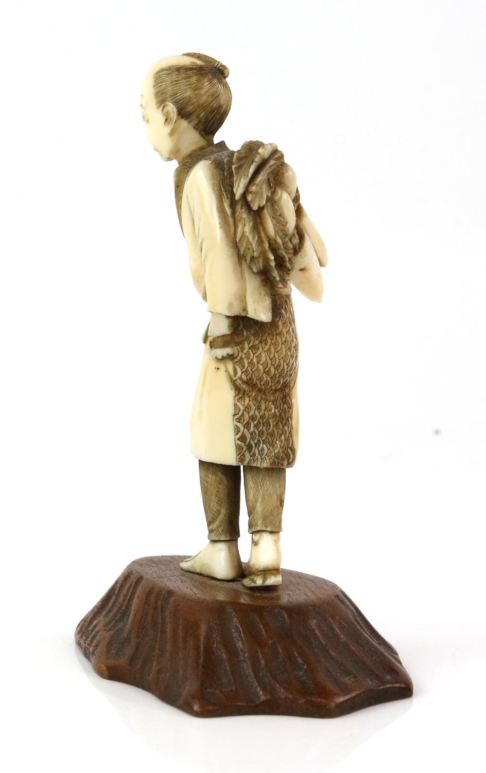 Japanese ivory Netsuke of Kasa-Obake 7cm and an okimono of a farmer, 12cm - Image 8 of 8