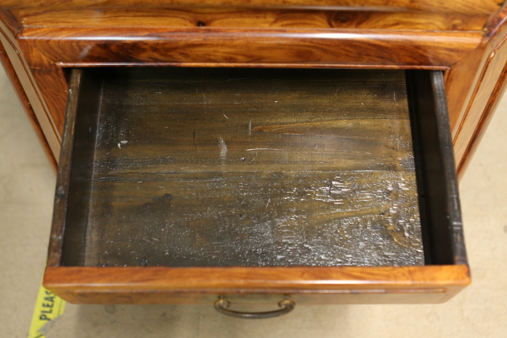 A pair of Chinese wood cabinets; each one approximately 62 x 49 x 51 cm, and of Eight-sided form - Image 9 of 26